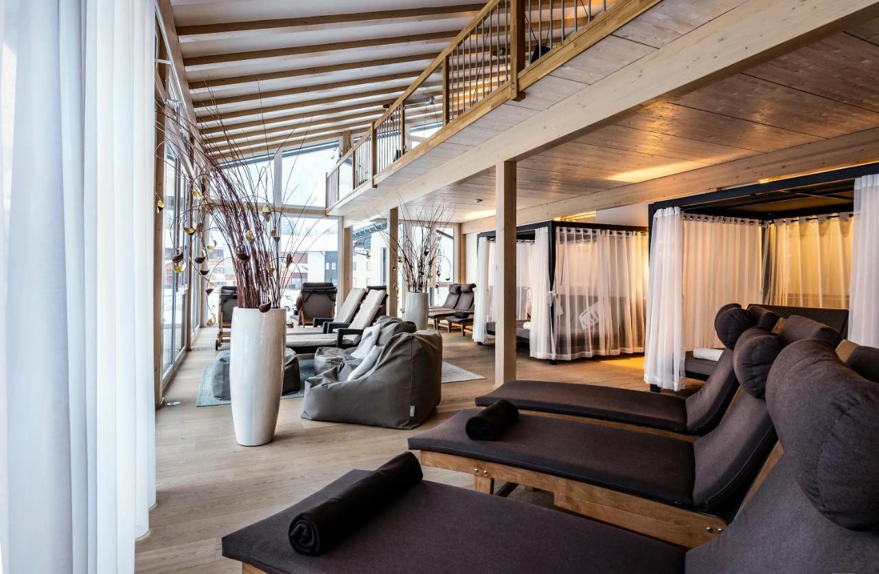 Alpin Lodges - Moderne Appartements Mit Zugang Zu 3000 Qm Spa Panoramahotel Oberjoch باد هينديلانغ المظهر الخارجي الصورة