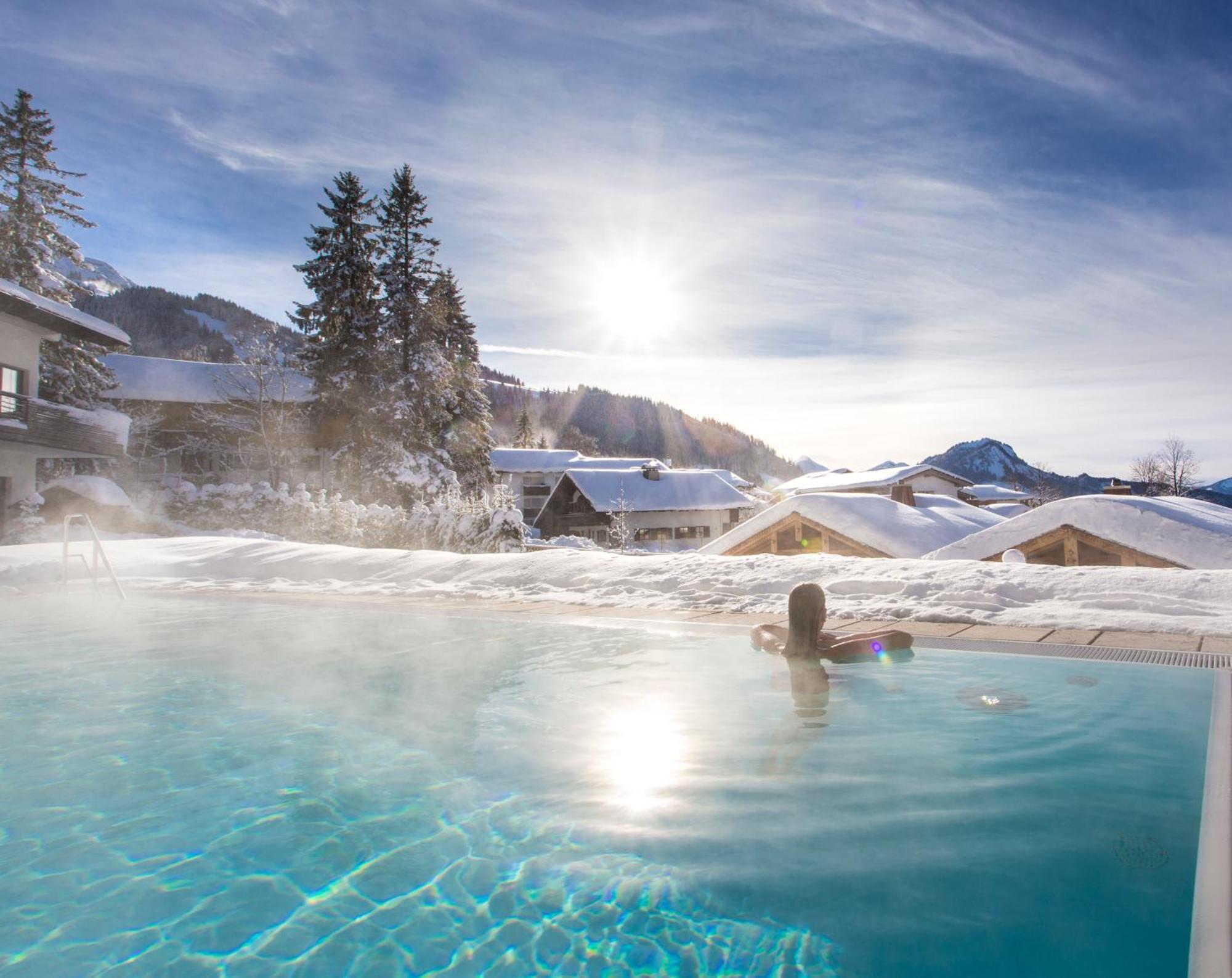 Alpin Lodges - Moderne Appartements Mit Zugang Zu 3000 Qm Spa Panoramahotel Oberjoch باد هينديلانغ المظهر الخارجي الصورة